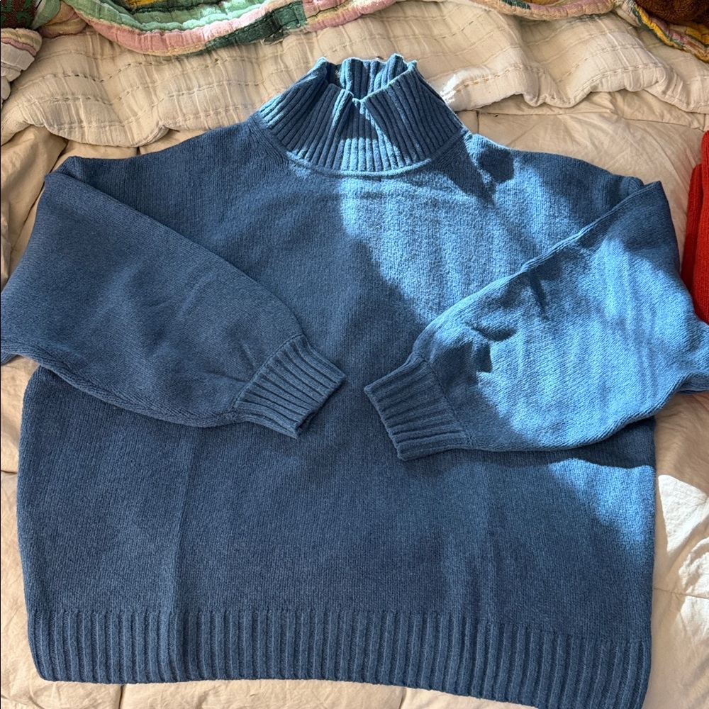 NWOT Gap CashSoft Mockneck sweater